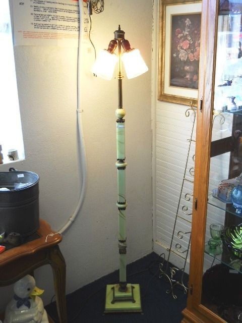 Art Deco Akro Agate and Jadite Floor Lamp / Vaseline