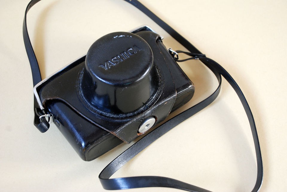 YASHICA Minister D VINTAGE LEATHER CAMERA CASE