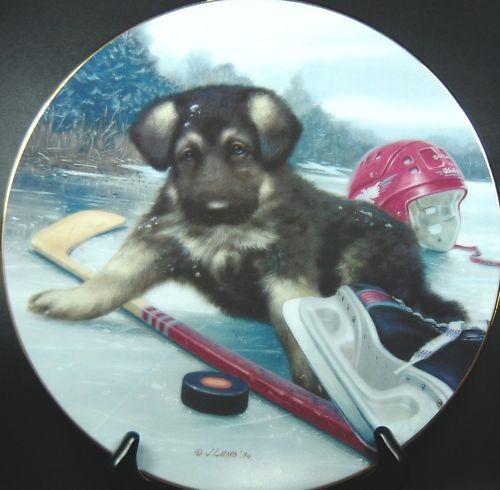 GOOD SPORTS   Slapshot   Shepherd   Hamilton   Collector Plate