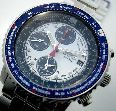 SEIKO FLIGHTMASTER CHRONO ALARM PILOT WATCH 200M SNA413