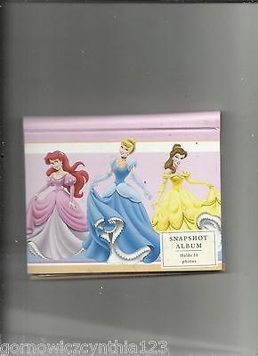 DISNEY PRINCESS SNAPSHOT ALBUM HOLDS 32 PHOTOS PURSE SIZE HALLMARK