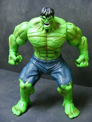 Incredible Hulk Action Figure Talking Smashing Flashing Eyes 2008 