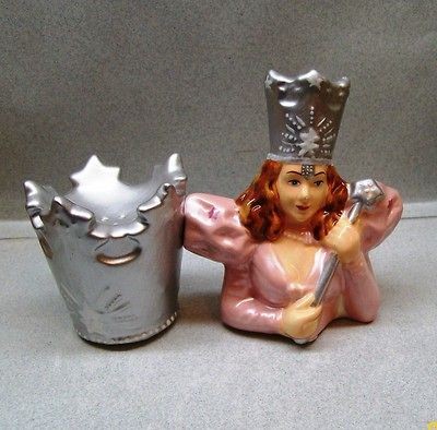 NEW WIZARD OF OZ GLINDA GOOD WITCH & CROWN SALT & PEPPER SHAKERS WG