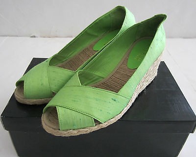 New In Box Lauren Ralph Lauren Cecilia Lime shantung wedge peep toe 