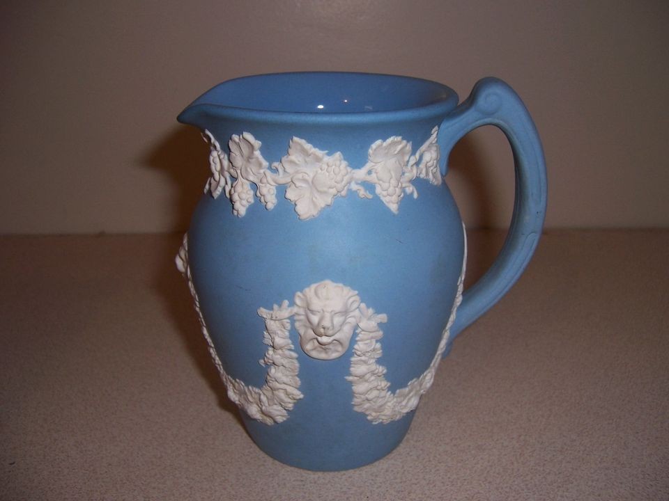 VINTAGE DUDSON HANLEY BLUE JASPERWARE PITCHER   LION HEADS