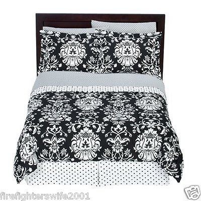 Xhilaration Black White Damask Shams 21x27 nwop **set of 2**