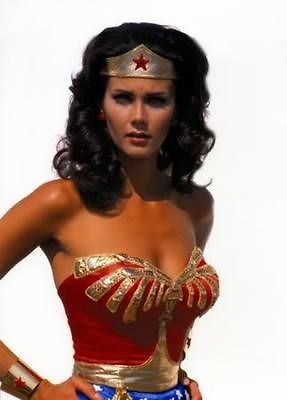 lynda carter poster in Entertainment Memorabilia