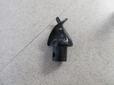 NEW POST HOLE DIGGER POINT, FISHTAIL STYLE, AGGRESIVE. FITS MOST AUGER 