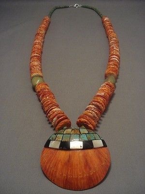 MUSEUM VINTAGE SANTO DOMINGO ROYSTON TURQUOISE SHELL NECKLACE