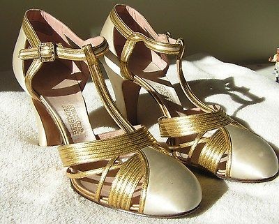 1920s 1930s or 1940s cream+gold flapper evening shoes by Bergdorf 