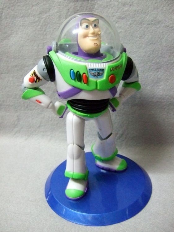 Japan SEGA Amusment Prize TOY STORY BUZZ LIGHTYEAR 9 Glow in Dark 