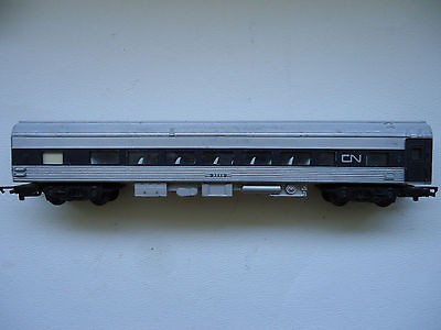 TRIANG TRI ANG TRAIN 00 SCALE CN PASSENGER CAR BRITAIN RARE PIECE 