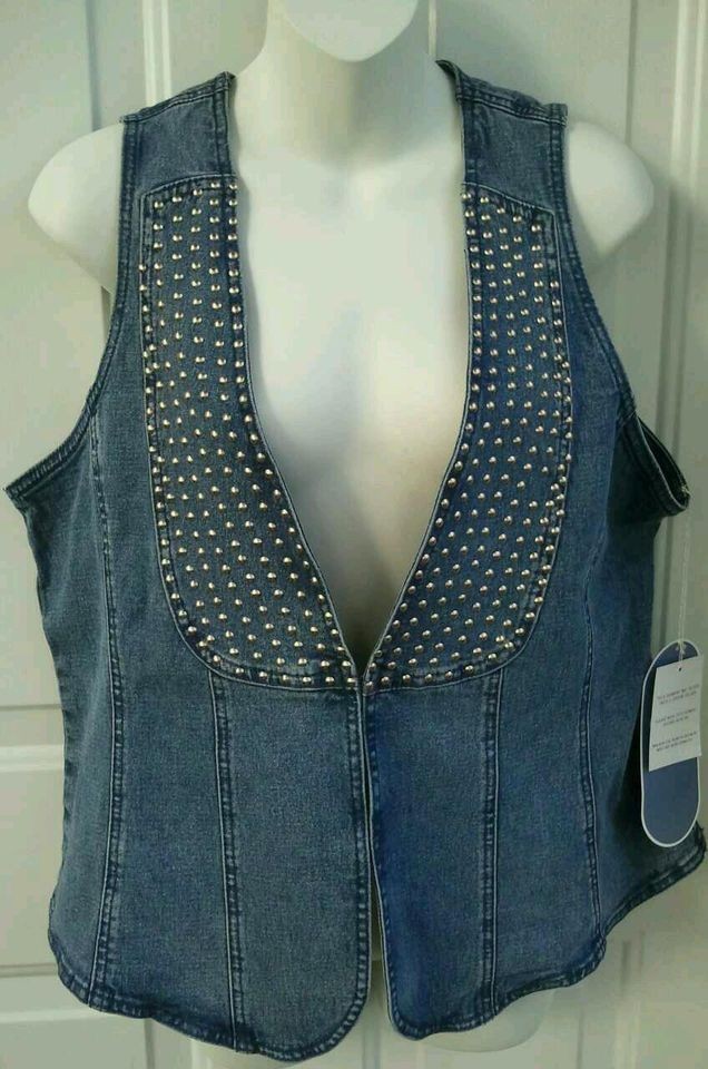 NWT DG2 by DIANE GILMAN SZ LG Studded Stretch Blue Jean Denim Vest L