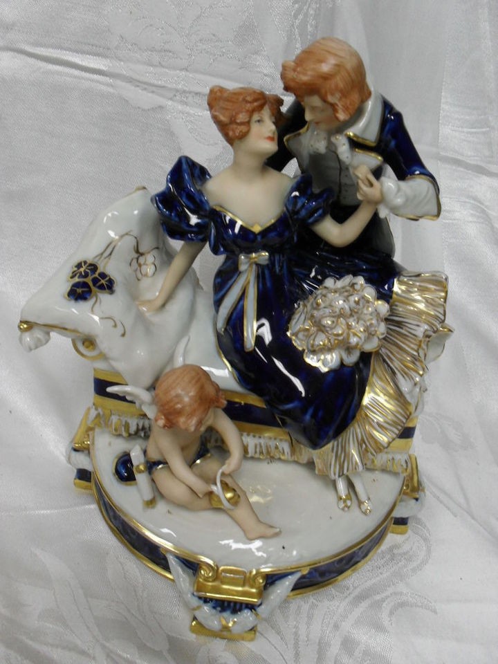   ROYAL DUX BOHEMIA, FIGURINE OF COUPLE & CUPID, w/COBALT BLUE+GOLD TRIM