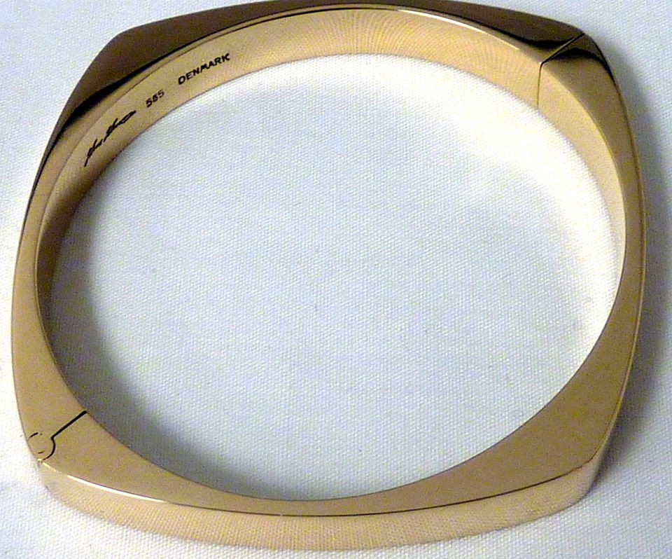   VINTAGE 14KT BANGLE BRACELET HANS HANSEN DENMARK  BOLD  HINGES 25.6g