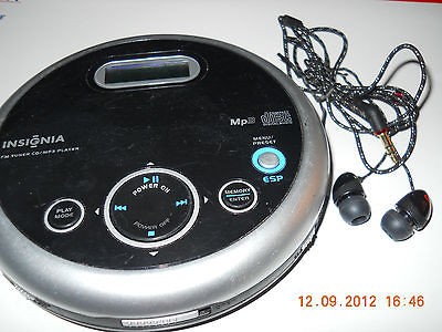 INSIGNIA NS P5113 PORTABLE CD R/RW+ PLAYER w/SKIP protec Rocketfish 