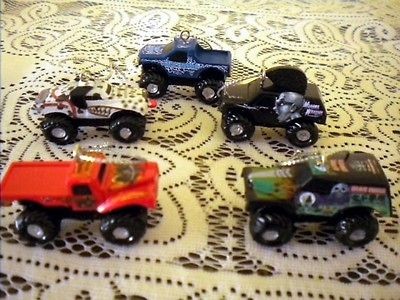 MONSTER TRUCK CHRISTMAS ORNAMENT SET ORNAMENTS   GRAVE DIGGER + MORE 5 