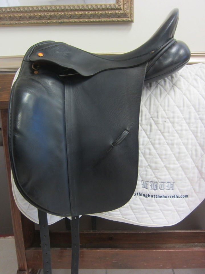 Used Albion SLK Ultima Dressage Saddle   17 MW