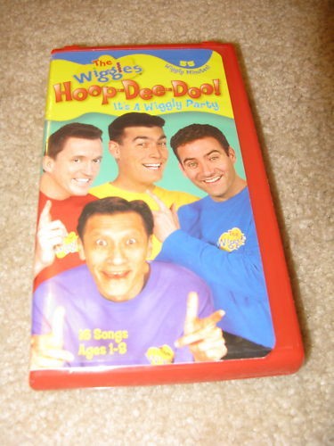 the wiggles hoop dee doo vhs 16 songs 55 minutes