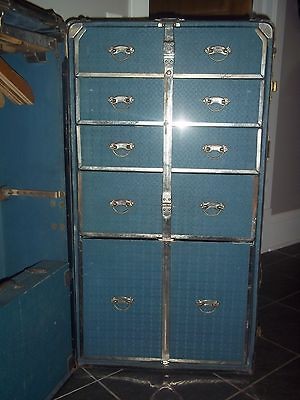 HARTMANN STEAMER WARDROBE TRUNK CUSHION TOP GIBRALTARIZED