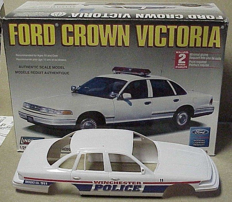 Lindberg Ford Crown Victoria Winchester police car with decals