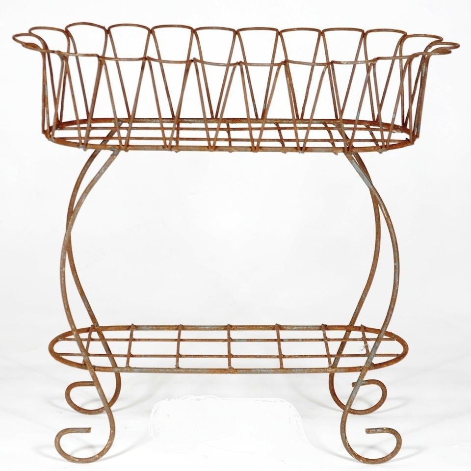 Wrought Iron Scalloped Fernery Plant Stand   Metal Flower Holder for 