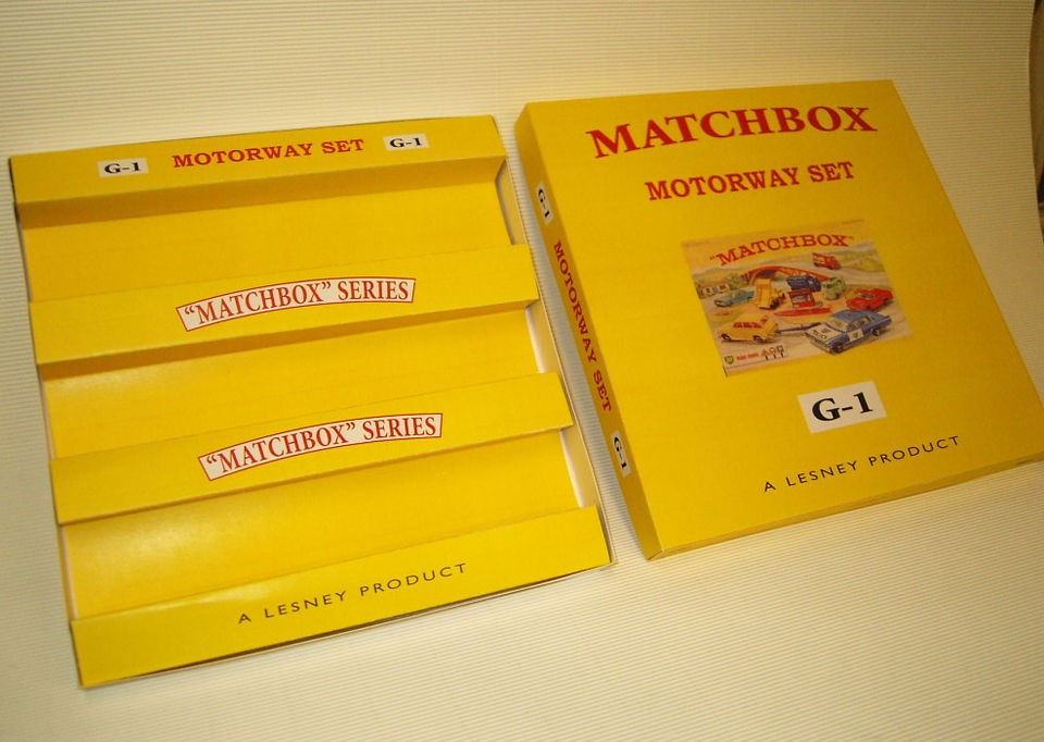 Matchbox Motorway Set Display Box with Lift off Lid+Base+Insert