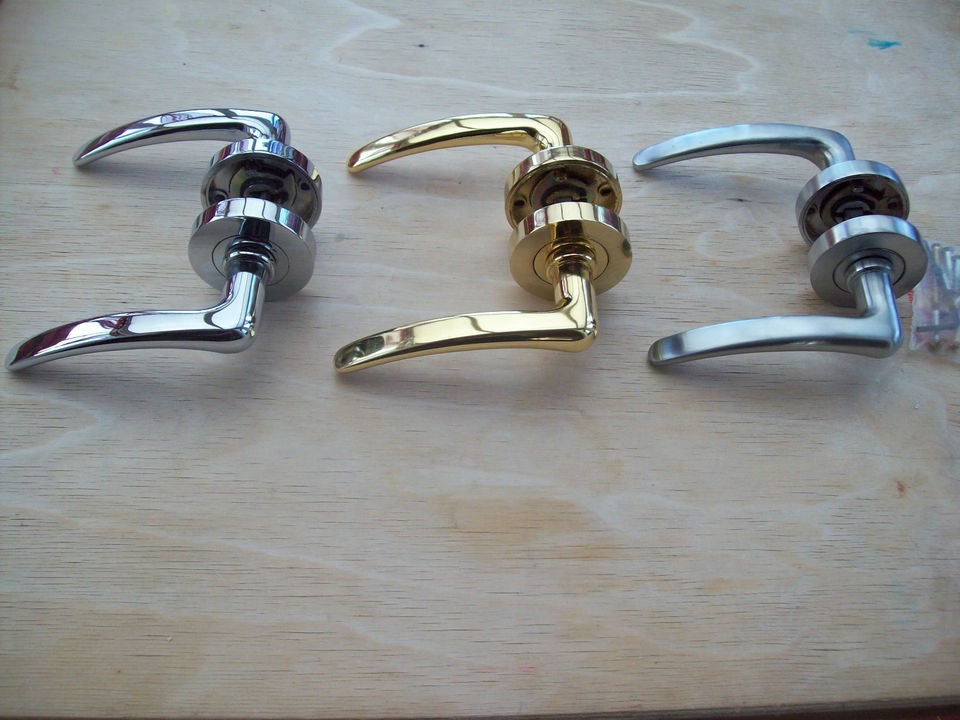   MODERN LEVER DOOR HANDLES ON ROSE MORTICE LATCH HANDLES INTERNAL DOORS