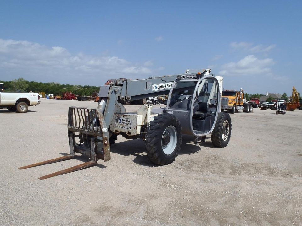 2004 terex th842c telehandler 4016 hours  24500