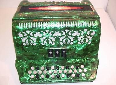 ROSSETTI ACCORDION NW 34 BUTTON 12 BASS 3 SWITCH GCF GREEN ACORDEON 