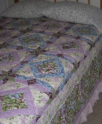 Adorable Lilac Floral Quilt Ruffled Toile Edge 2 Quilted Mini Rose 