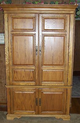 Computer Armoire ~ Entertainment Center ~ Solid Oak ~ Beautiful ~