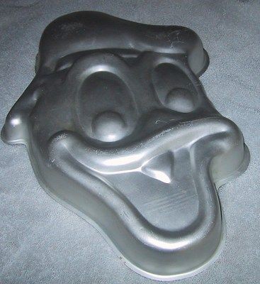 wilton cake pan disney donald duck  4