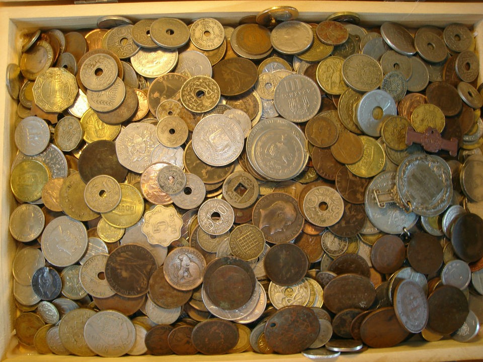 120 Old World And UK Coin Dated From The 1900s. coins bulk lot