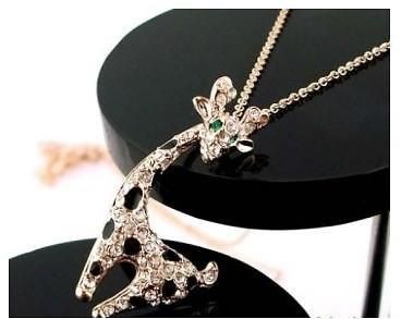 18k rose gold gp swarovski crystal green eyes giraffe necklace