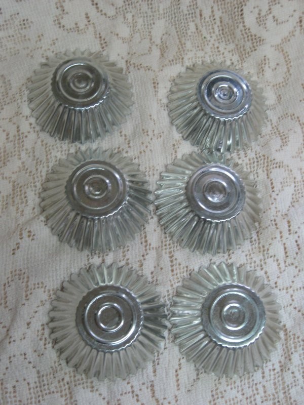 Vintage Lot 6 Fluted Round Tart Cookie Candy Soap Metal Baking Molds