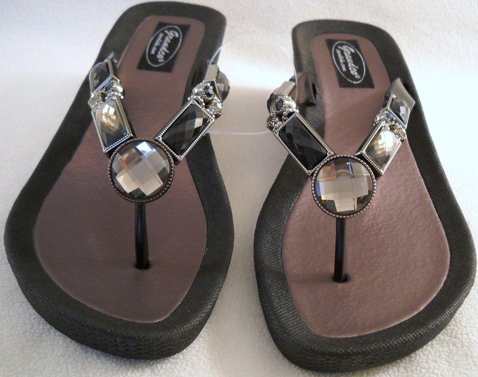 GRANDCO DRESSY Beach Pool THONG Black BLING GEMSTONE Jeweled Sandals 