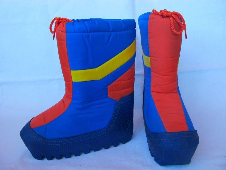 vintage moon boots in Clothing, 
