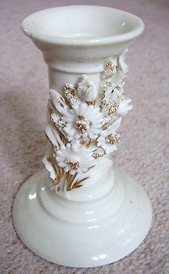   candlestick,fl​ower encrusted,love​ly for table decorat11 cm high