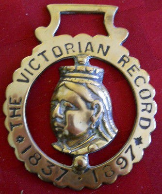 RARE ANTIQUE HORSE BRASS QUEEN VICTORIA / THE VICTORIAN RECORD