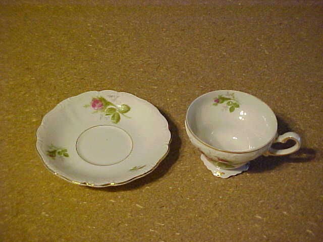 Vintage OCCUPIED JAPAN Porcelain China CUP SAUCER Floral MOSS ROSE 