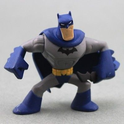 DC UNIVERSE ACTION LEAGUE BLUE BATMAN W BATARANG FIGURE LEGENDS RARE 