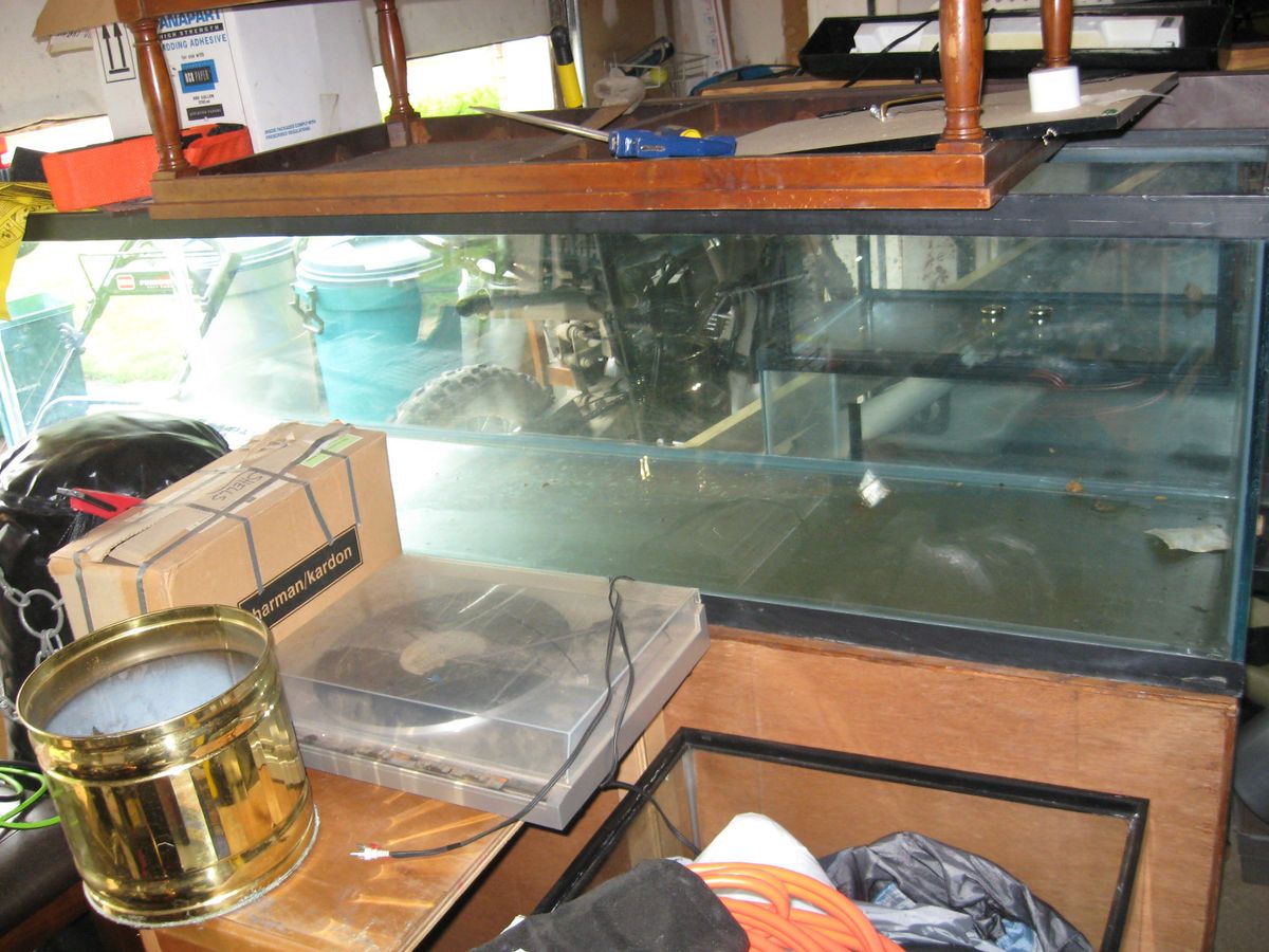 100 Gallon Aquarium Very Nice Stand Included Huge Tank