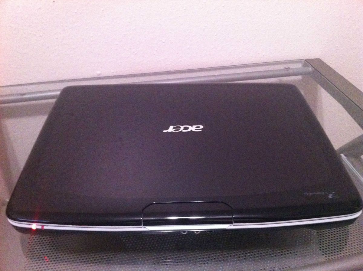 Acer Aspire AS5920 6864 Laptop Core 2 Duo T440 2 20GHz 2GB 250GB WIN 7 