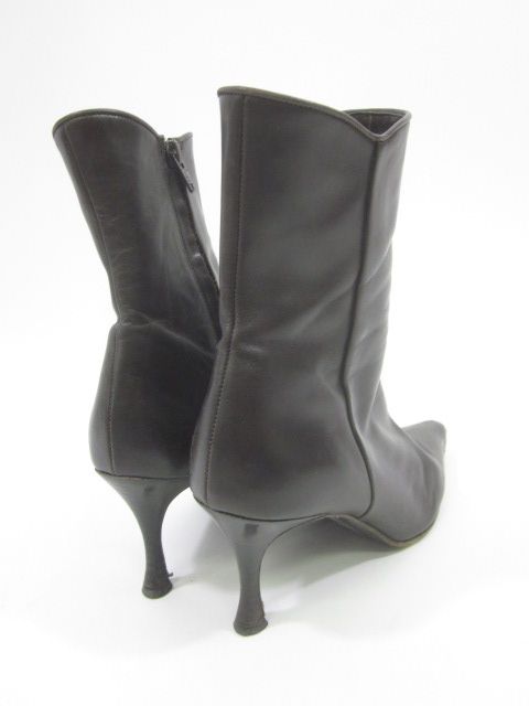 you are bidding on a andrea rivalta brown leather boots heels in a 