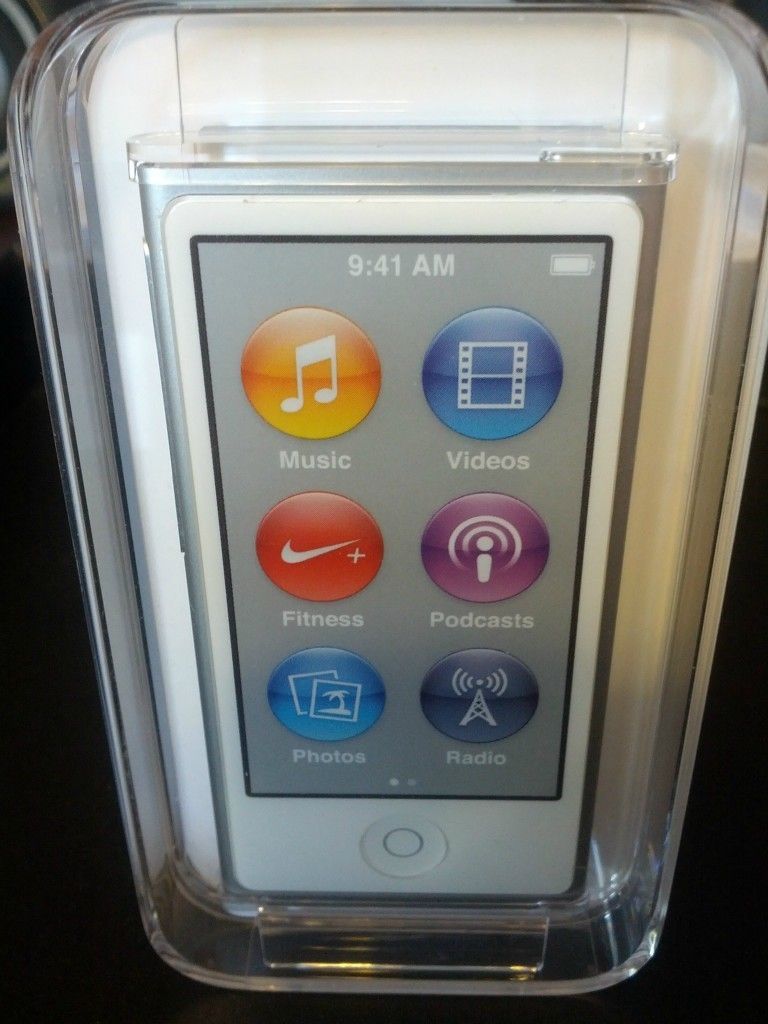 Apple iPod Nano 7th Generation Silver 16 GB Latest Model