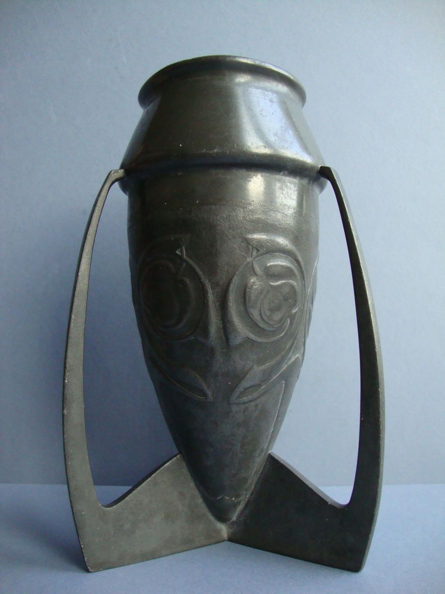 ARTS CRAFTS LIBERTY CO ARCHIBALD KNOX TUDRIC PEWTER 0226 BOMB VASE Ca 