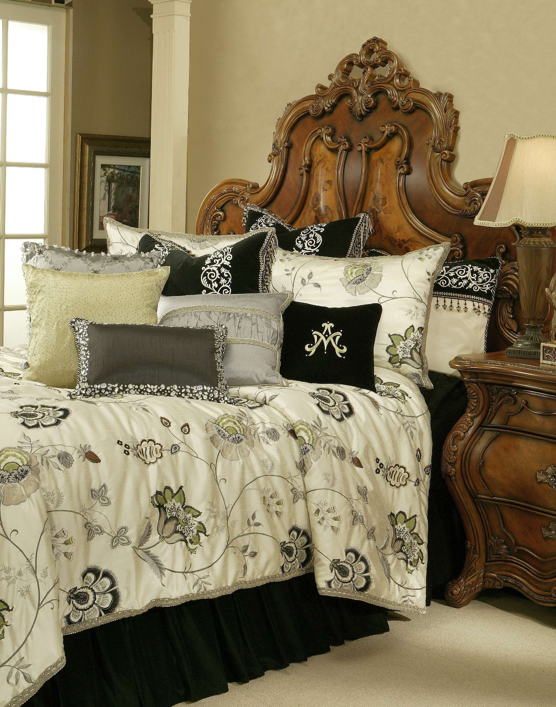 Aico Ariana 13 Piece King Bedding Set Ivory