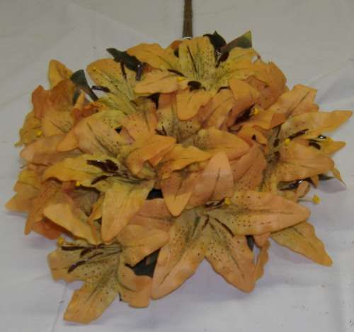 You are bidding on one artificial silk flower bush. The entire bush 