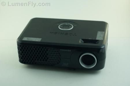 Toshiba TDP SP1U DLP Multimedia Video Movie Projector 2200 Lumens 2000 